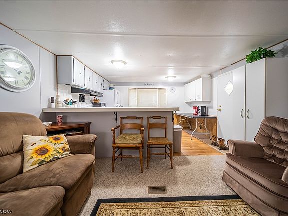 5th image of 15931 Stocker Ridge Rd