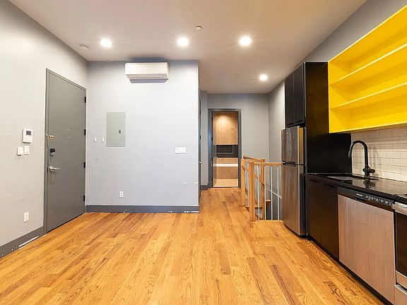 5th image of 1764 Union St #3A