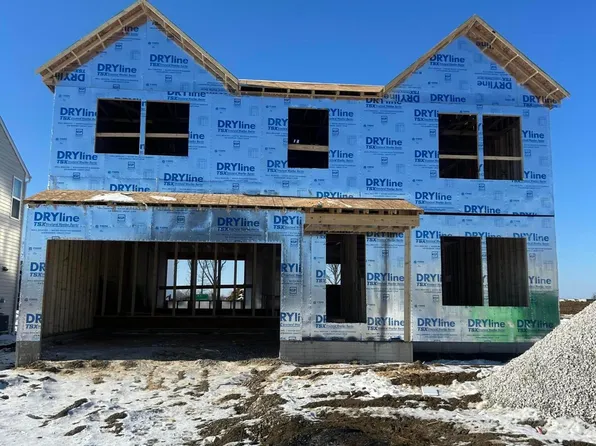 210 Leatherleaf Way, Pataskala, OH 43062