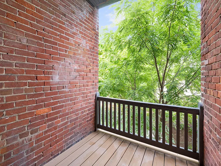 4431 Allison St #9 — Photo 8