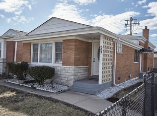 557 W 95th St, Chicago, IL 60628