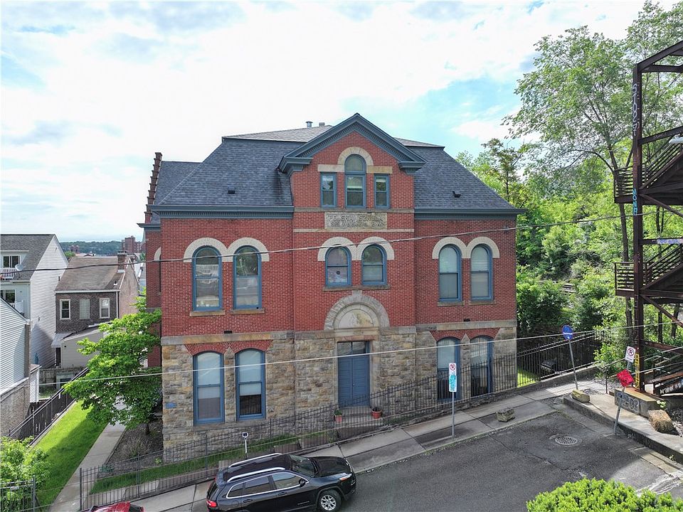 1st image of 171 S 15th St APT 303