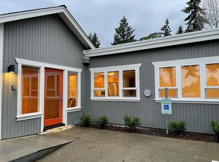 151 Finch Pl SW UNIT C, Bainbridge Island, WA 98110