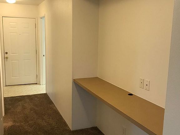 2nd image of 3007 Borst Ave APT H-6