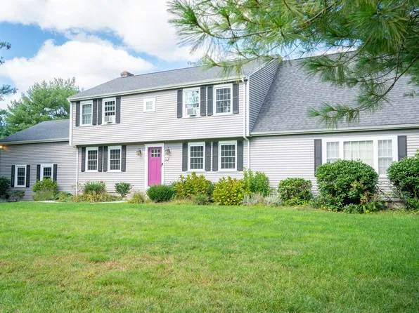 37 Germaine Dr, North Attleboro, MA 02760