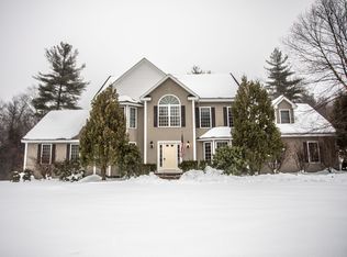 13 Candlestick Ln, Sandown, NH 03873