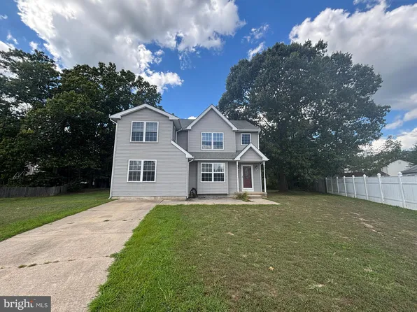 3 Balsley Ct, Sicklerville, NJ 08081