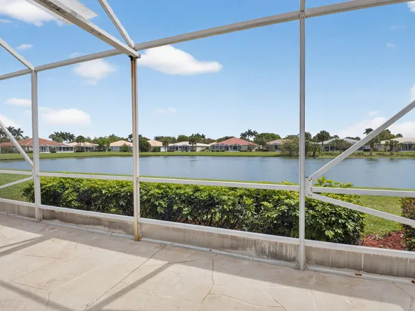 10585 Royal Caribbean Circle, Boynton Beach, FL 33437