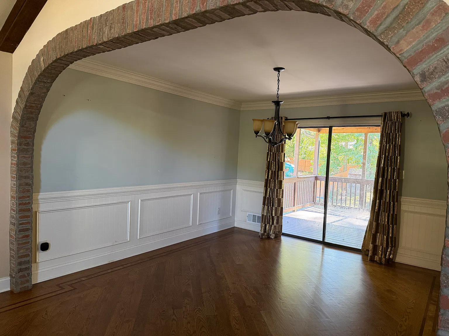 4 bed, 3000 sqft, $2,795 — Photo 2