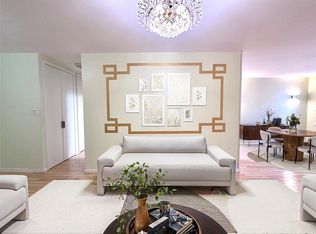 142-05 Roosevelt Ave APT 415, Flushing, NY 11354