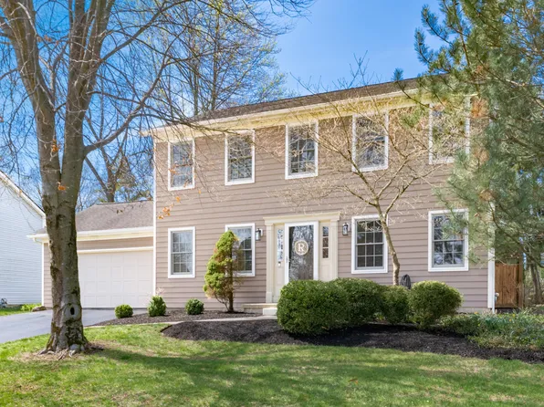 5377 Dexter Falls Rd, Columbus, OH 43221