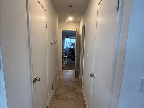 5th image of 3239 Santa Paula Way