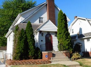 15774 Charles R Ave, Eastpointe, MI 48021