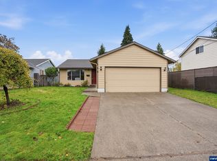 155 W Fairfield St, Gladstone, OR