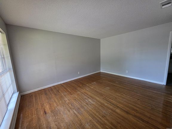 2nd image of 33 Sagewood Ct