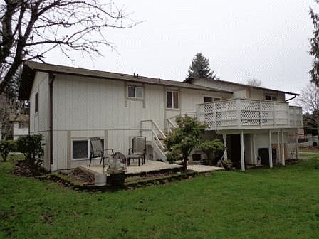 2nd image of 2880 Corfu Blvd NE
