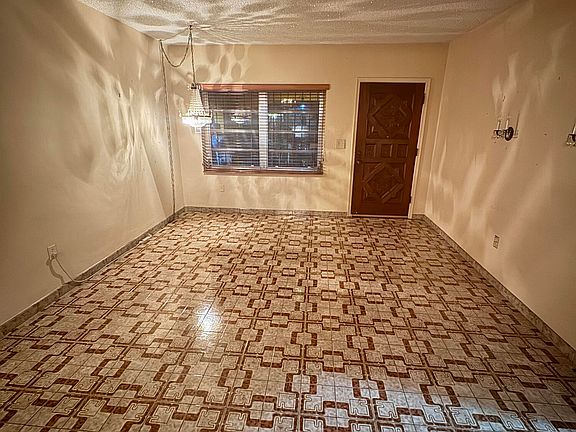 3rd image of 5000 SW 5 Terrace