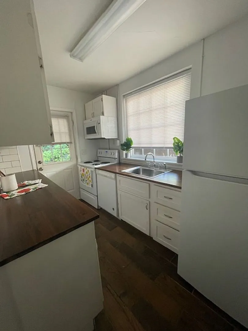 403 Waccamaw Avenue — Photo 4