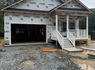 352 N Glebe Rd, Montross, VA 22520