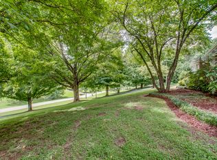 6616 Ellesmere Rd, Nashville, TN 37205