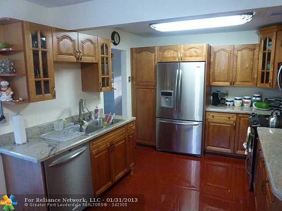 4th image of 3761 NW 102nd Ave