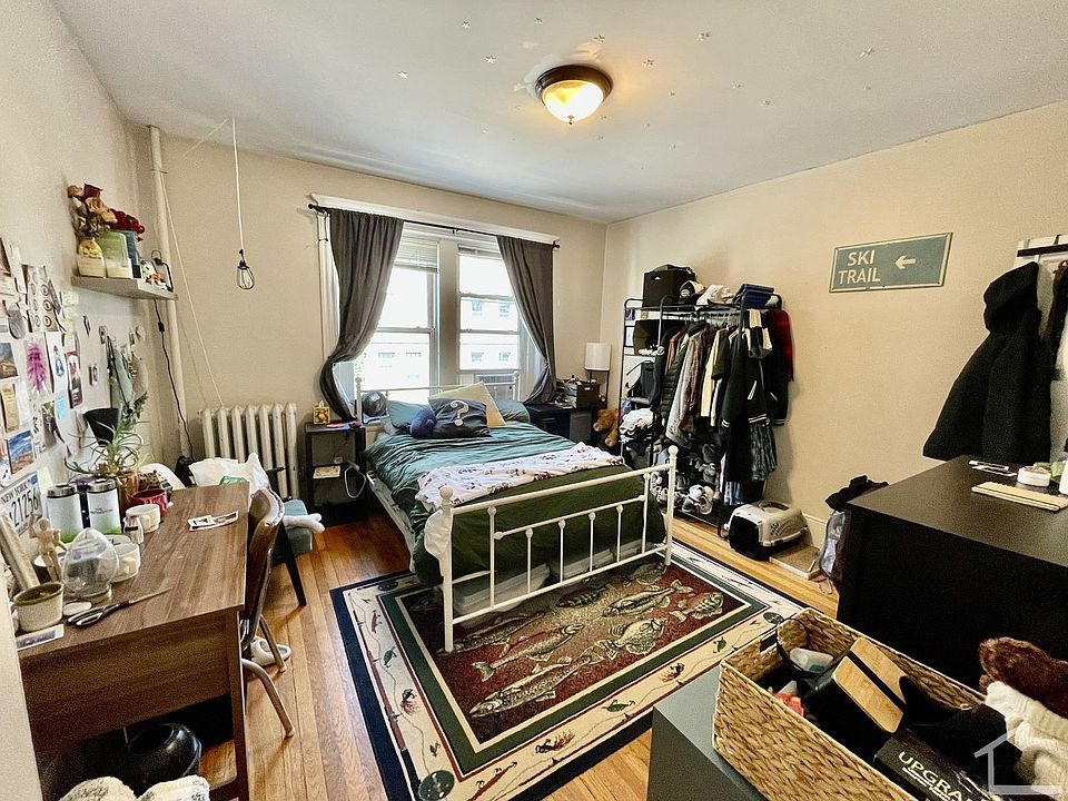 1st image of 15 Radcliffe Rd #4D