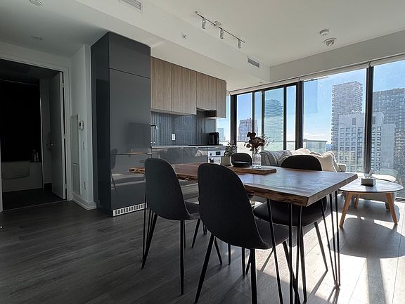 2nd image of 161 Roehampton Ave #3902