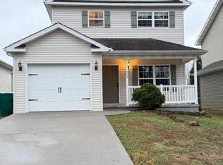 945 Norwood Village Ln, Maryville, TN 37801