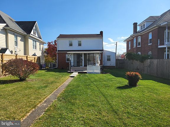 3rd image of 307 Westside Ave