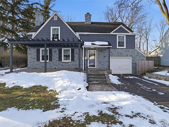 2nd image of 51 Meadowbrook Rd