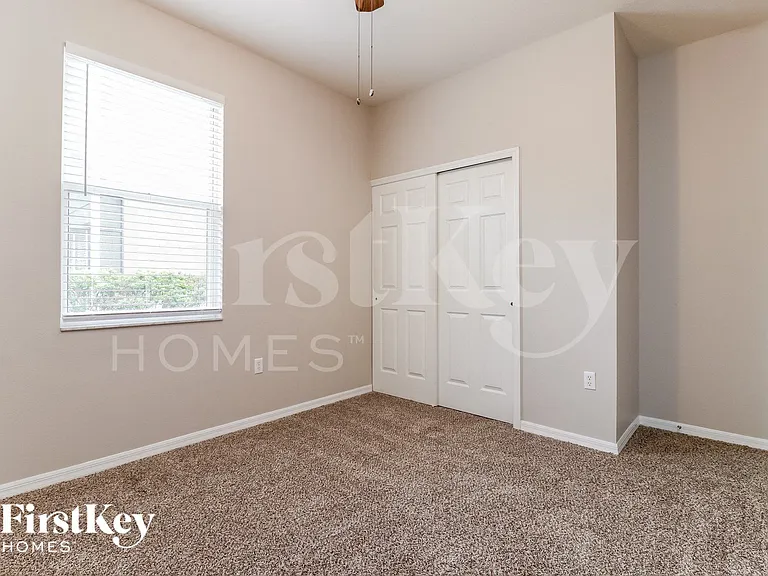1080 Clearpointe Way — Photo 11