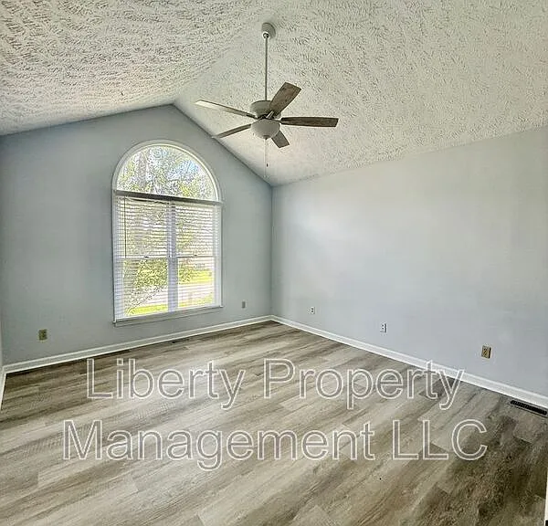 1222 Skyline Dr — Photo 13