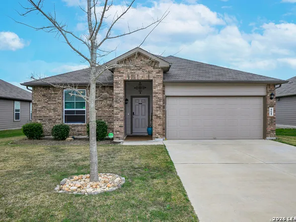 468 Copper Hill Dr, New Braunfels, TX 78130