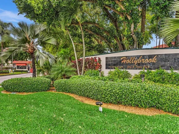 671 S Hollybrook Dr APT 209, Hollywood, FL 33025