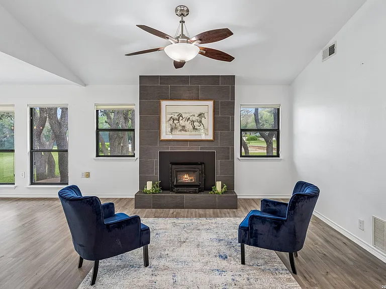 24818 House Mountain Rd — Photo 10