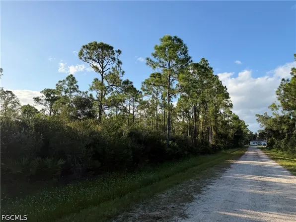 12037 Dahlia St, Punta Gorda, FL 33955