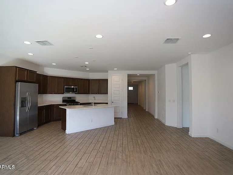 9231 W Montecito Ave — Photo 21