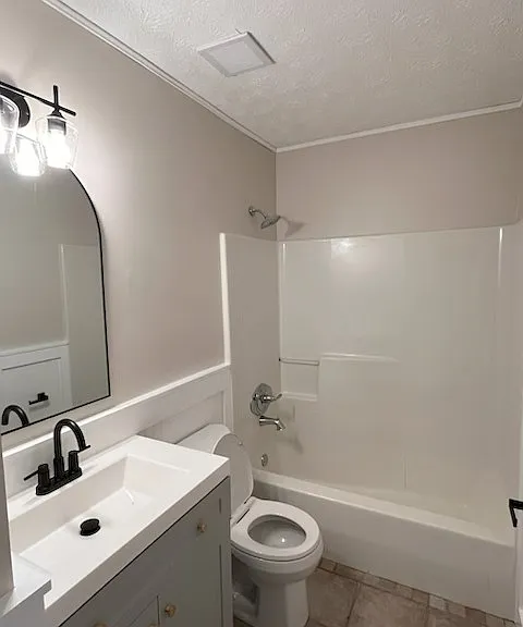 Secondary bathroom