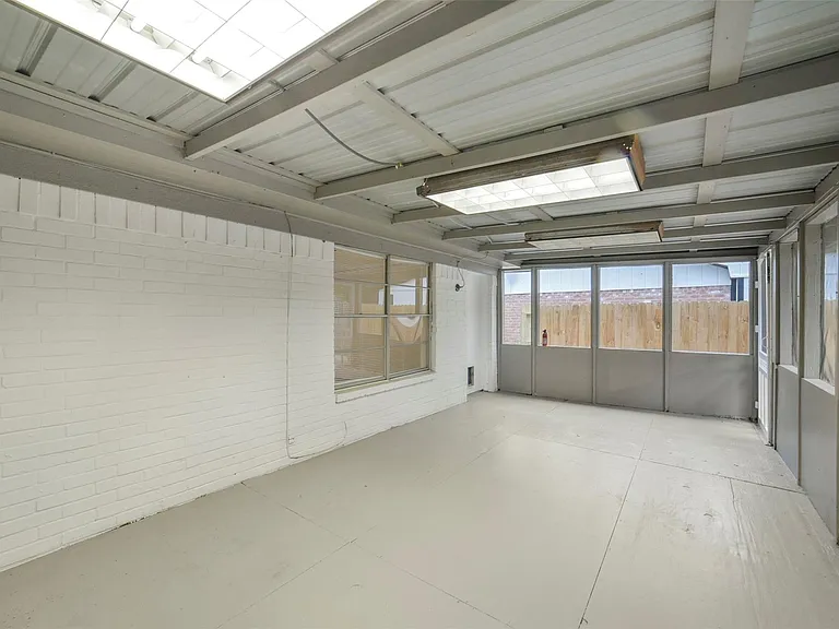 23122 Whispering Willow Dr — Photo 18