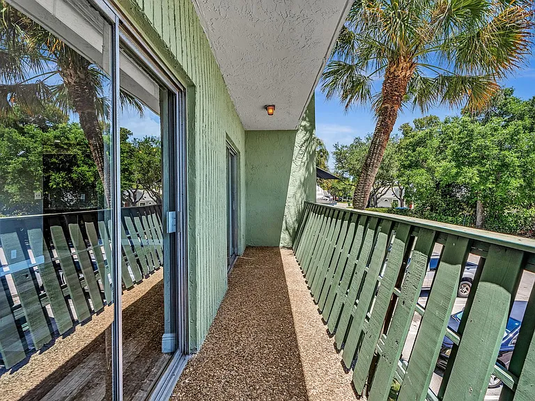 8909 NW 28th Dr #32B — Photo 20