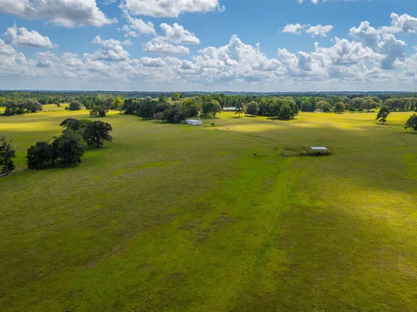 905 Anderson County Rd #358, Palestine, TX 75803