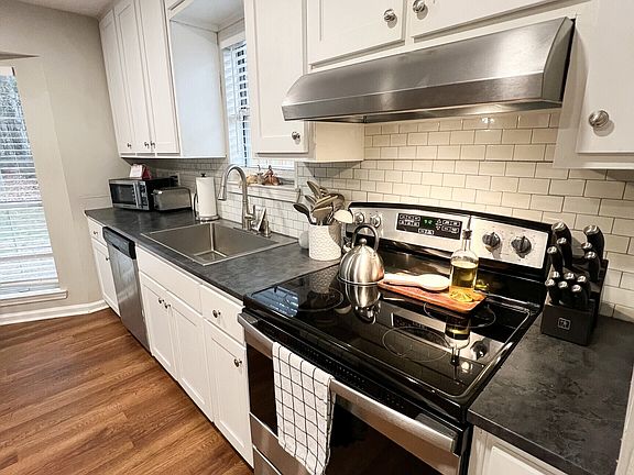 5th image of 14158 Brown Bridge Rd