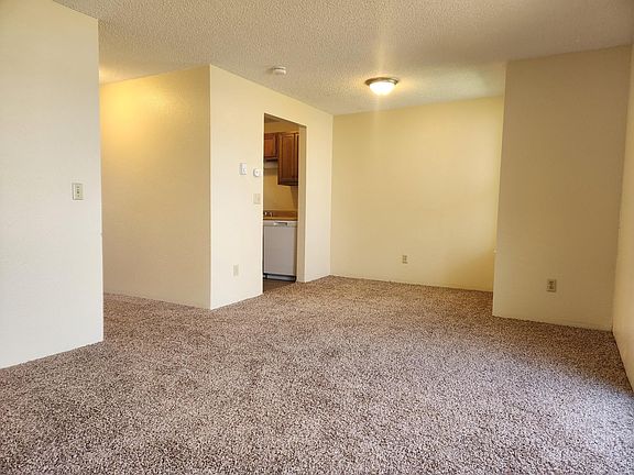 4th image of 1934 Lincoln Ave SE #202