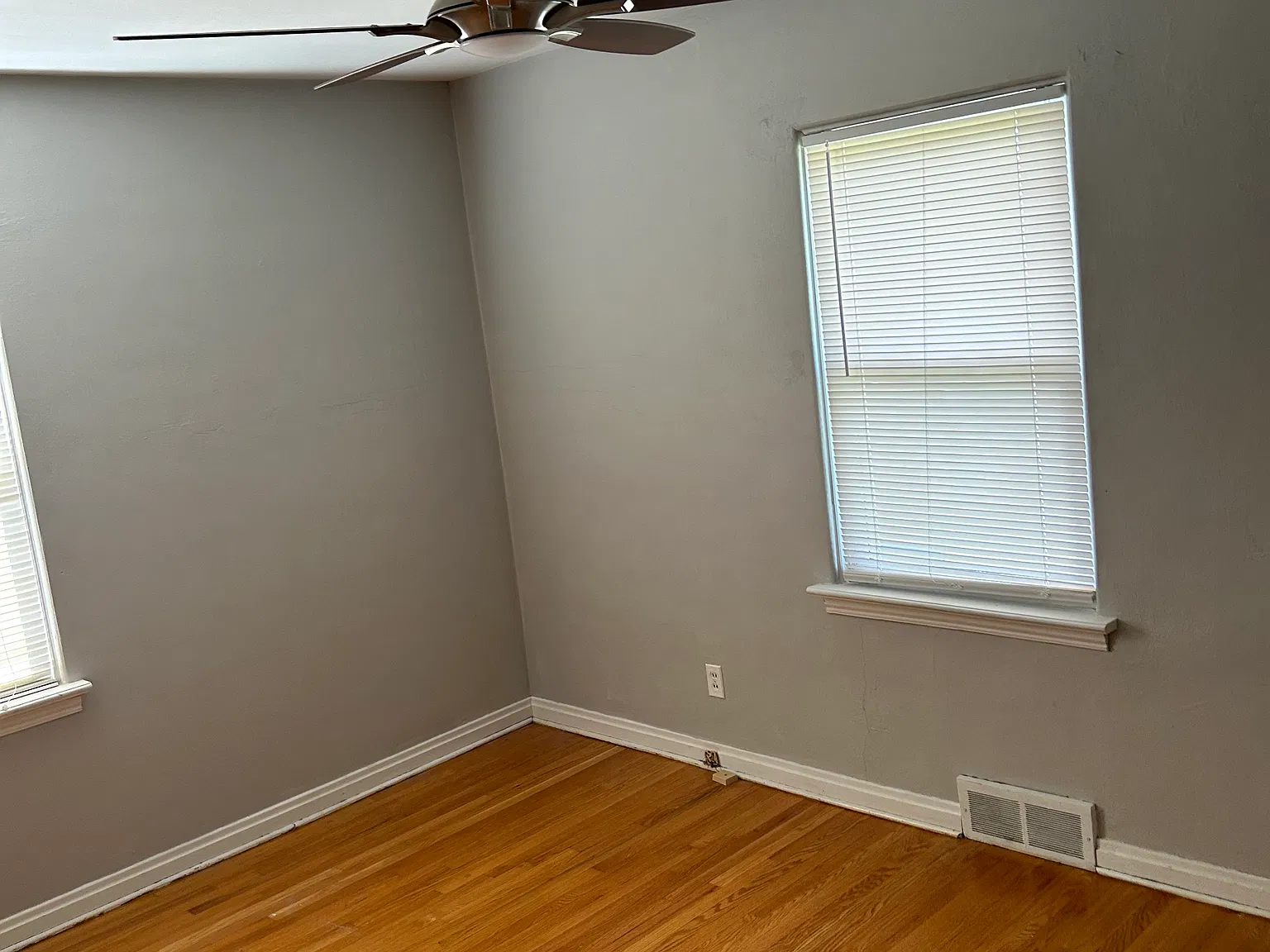 8626 Security Ct — Photo 2