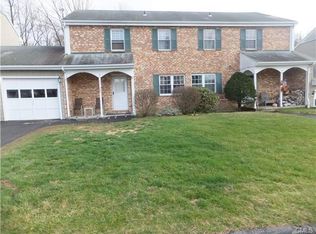 9 Whisconier Vlg, Brookfield, CT 06804