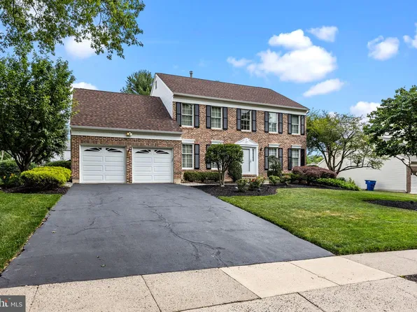 144 Mountain Oaks Rd, Yardley, PA 19067