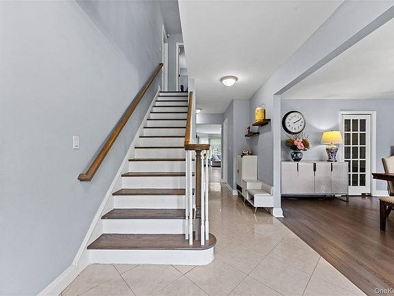 3rd image of 14 Mackay Way