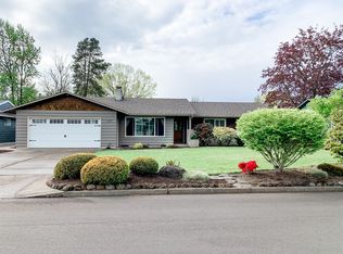 935 NE Hawthorne Ave, Hillsboro, OR 97124