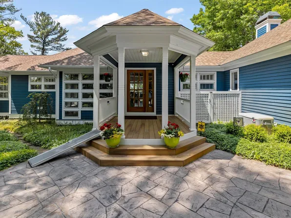 6257 Plum Dr, Williamsburg, MI 49690