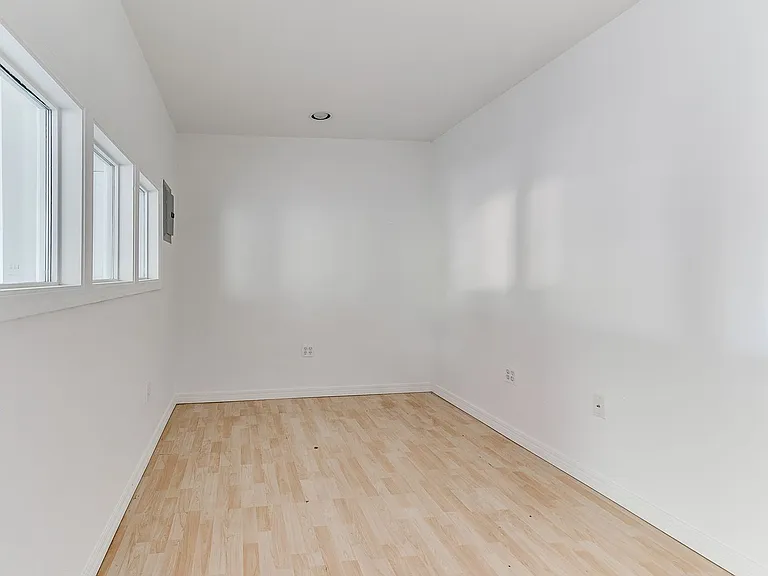 4820 W Uniontown St N — Photo 21